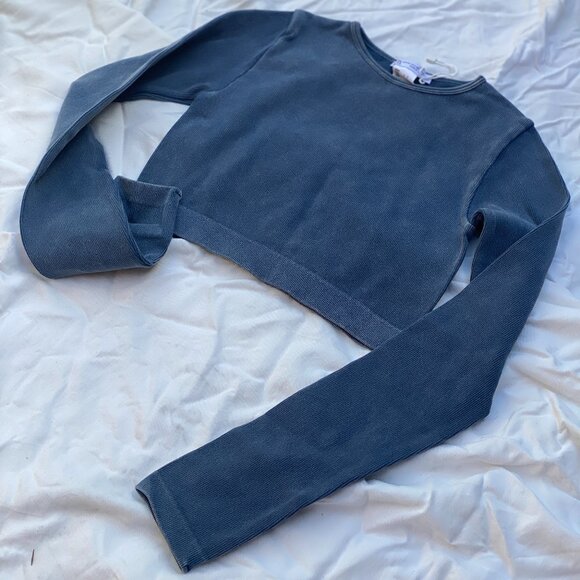 Zara Ribbed Long Sleeve Crop Top (XS-S) - Picture 3 of 6